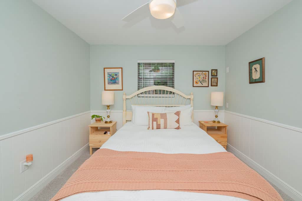 Queen Bedroom 4
