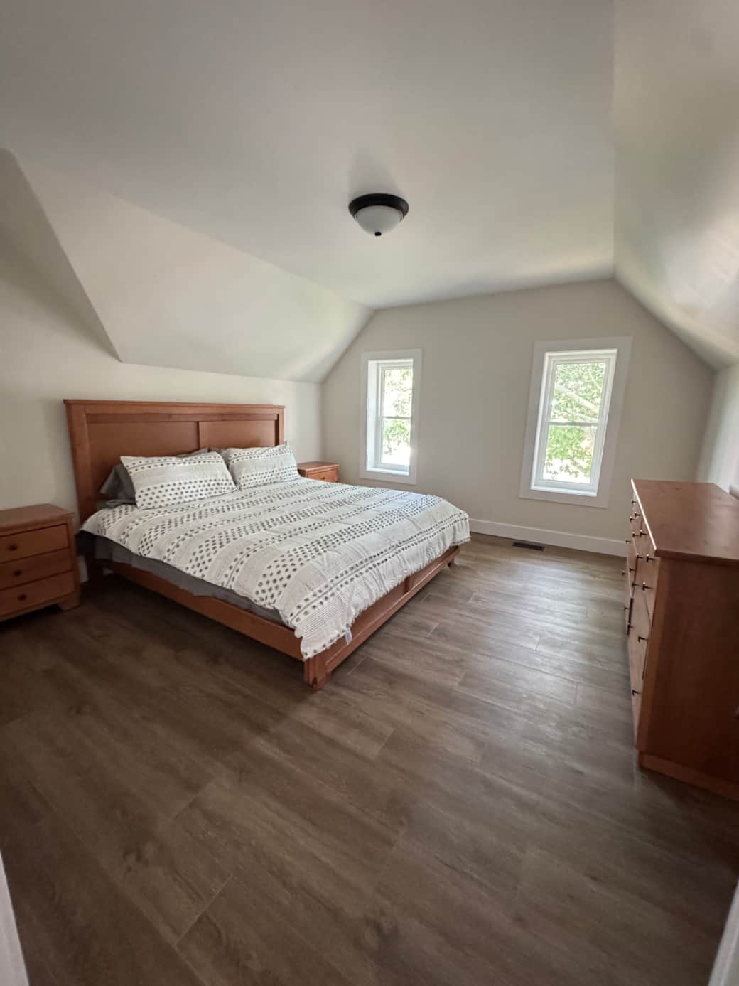 Bedroom King