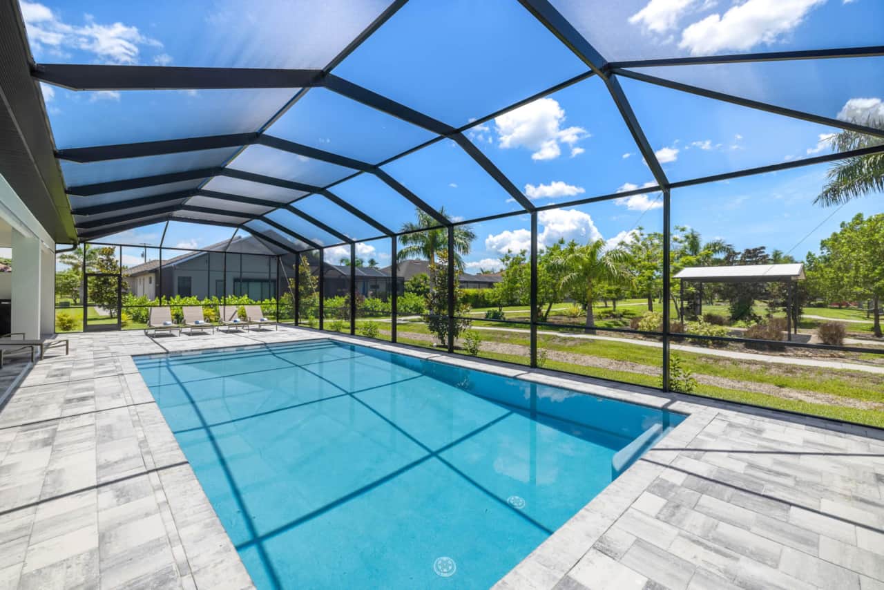 Seaside Villa Coral Garden