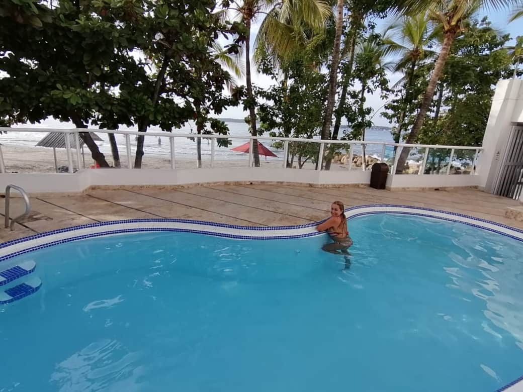 Piscina infinita a la playa