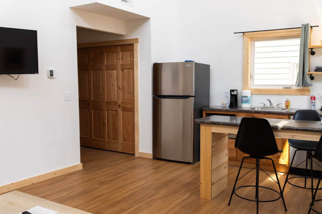 Unit 4  Kitchen 