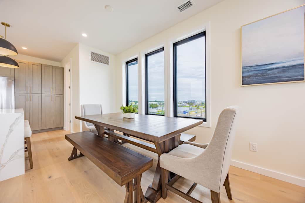 Dining room at Driftwood Carolina four-bedroom beach house