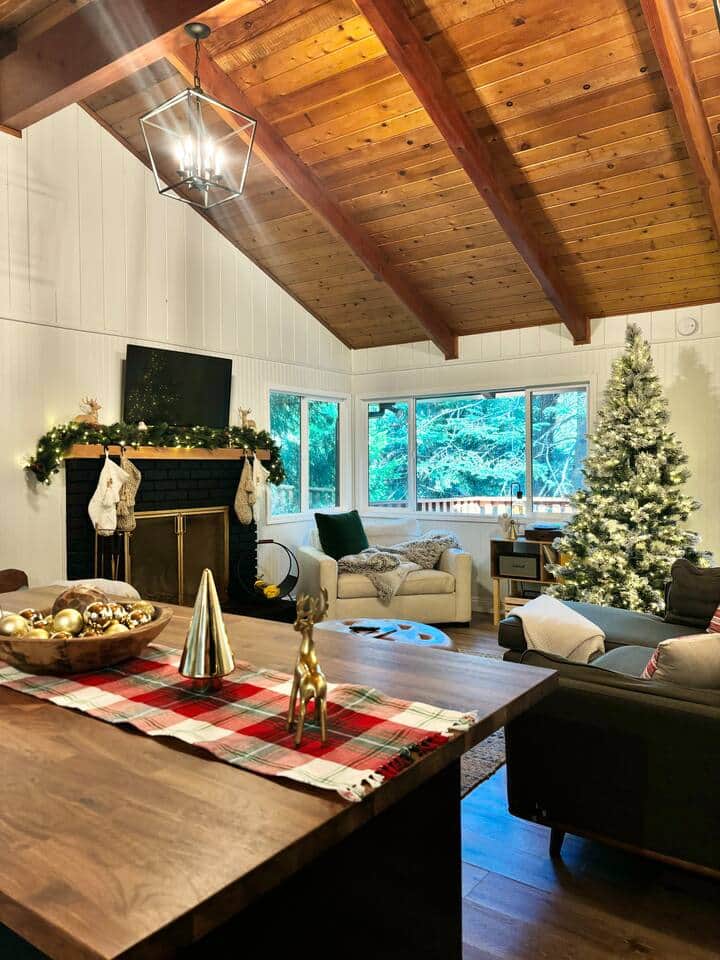 Such a cozy place to spend the holidays! Such a cozy place to spend the holidays!