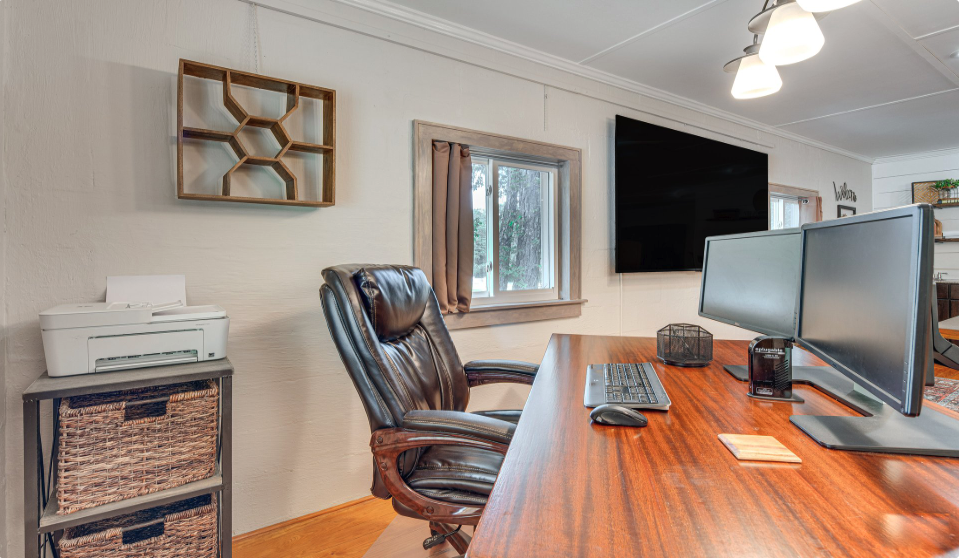 5 Desk
