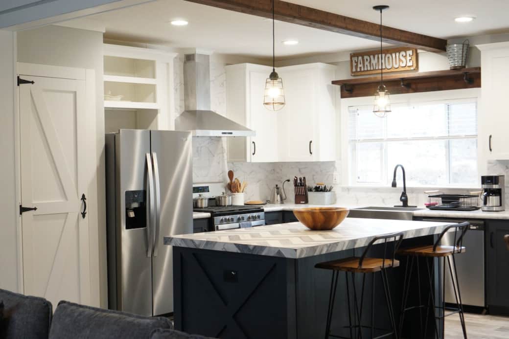 Full Kitchen Full Kitchen