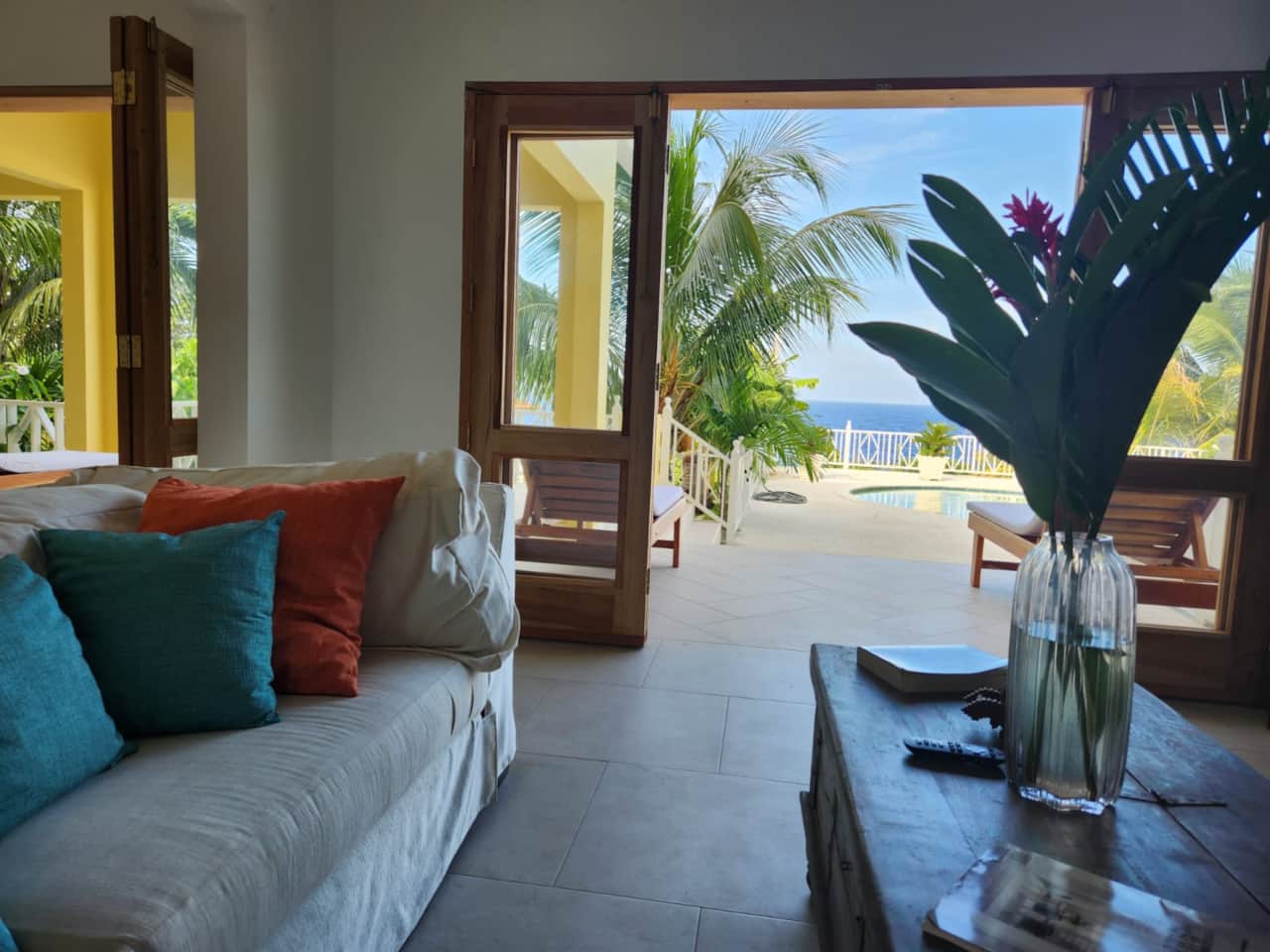Living Room overlooking patio pool