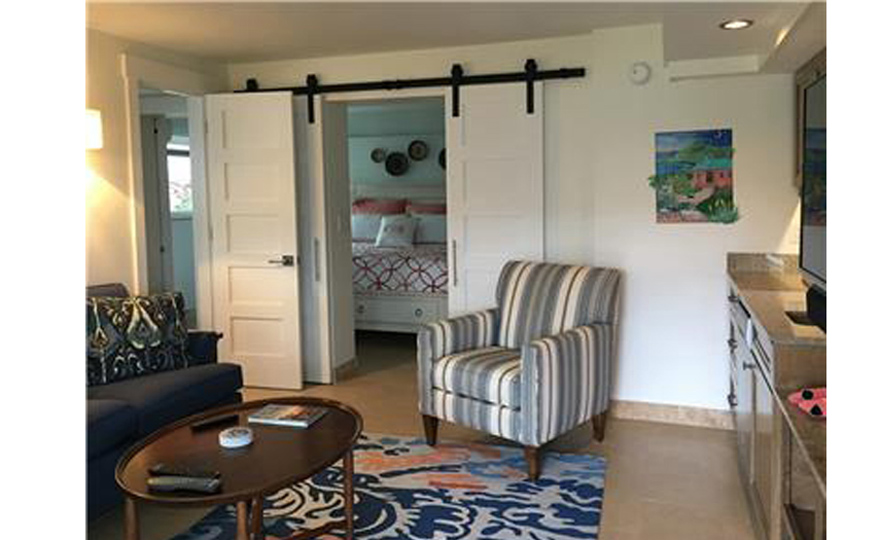 Lower level king suite and dinette