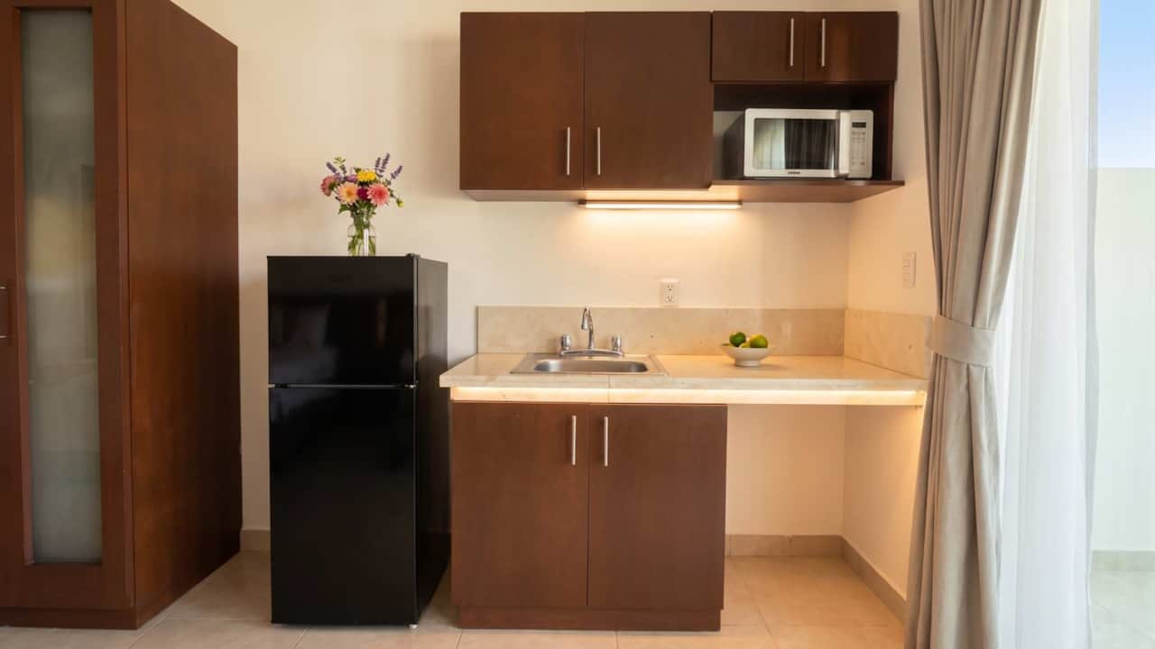 Suite - Kitchenette