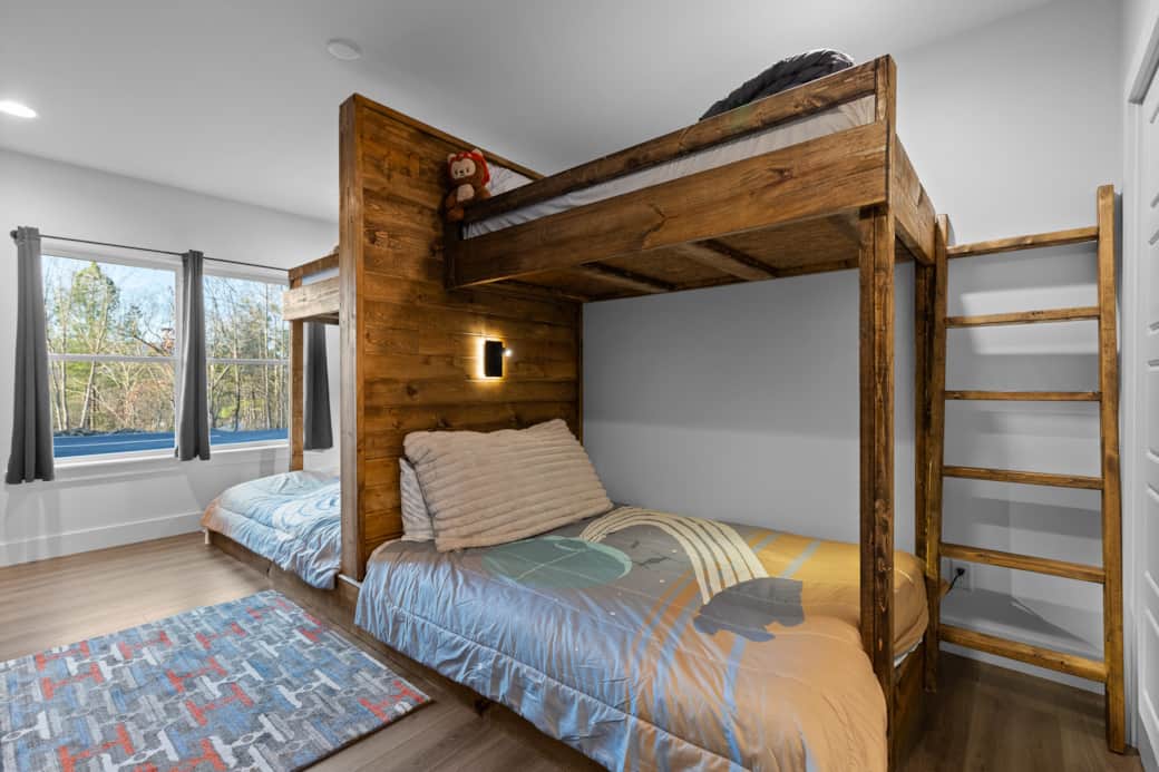 BASE Endor Themed Bunk Room with 2 Queens & 2 Twin Beds BASE Endor Themed Bunk Room with 2 Queens & 2 Twin Beds