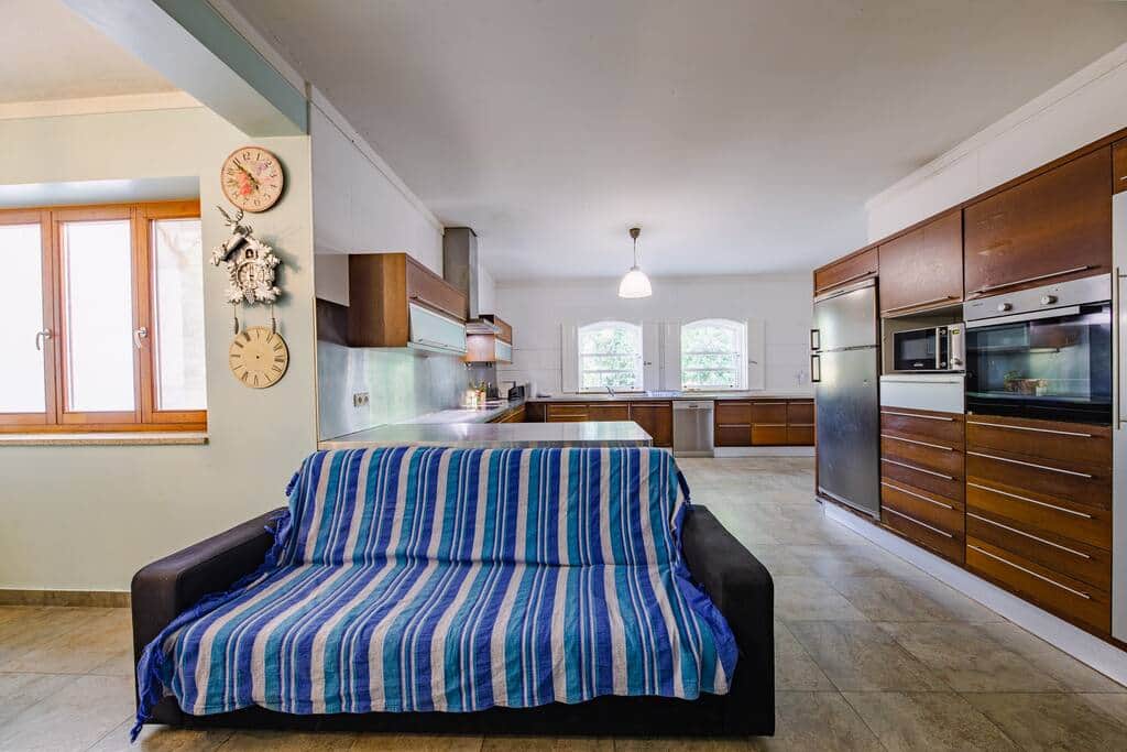 0168fff7 bb36 40c0 8201 f2a07d49a090