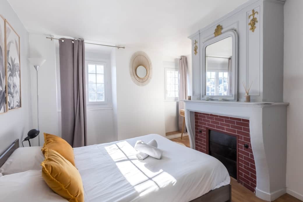 Chambre 8, au 2ème étage, avec lit double