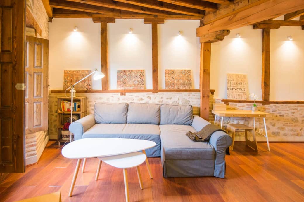 Our sofa-bed (easily a 1.5m bed) - Nuestro sofa-cama, de 1.5 m Our sofa-bed (easily a 1.5m bed) - Nuestro sofa-cama, de 1.5 m