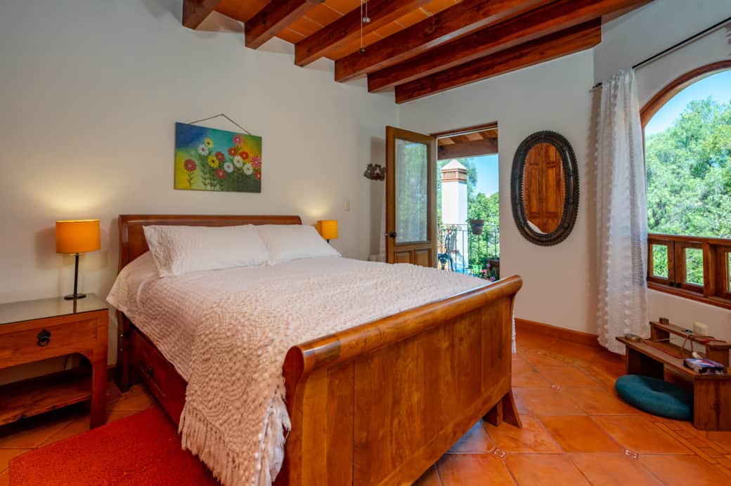 el Flor Bedroom