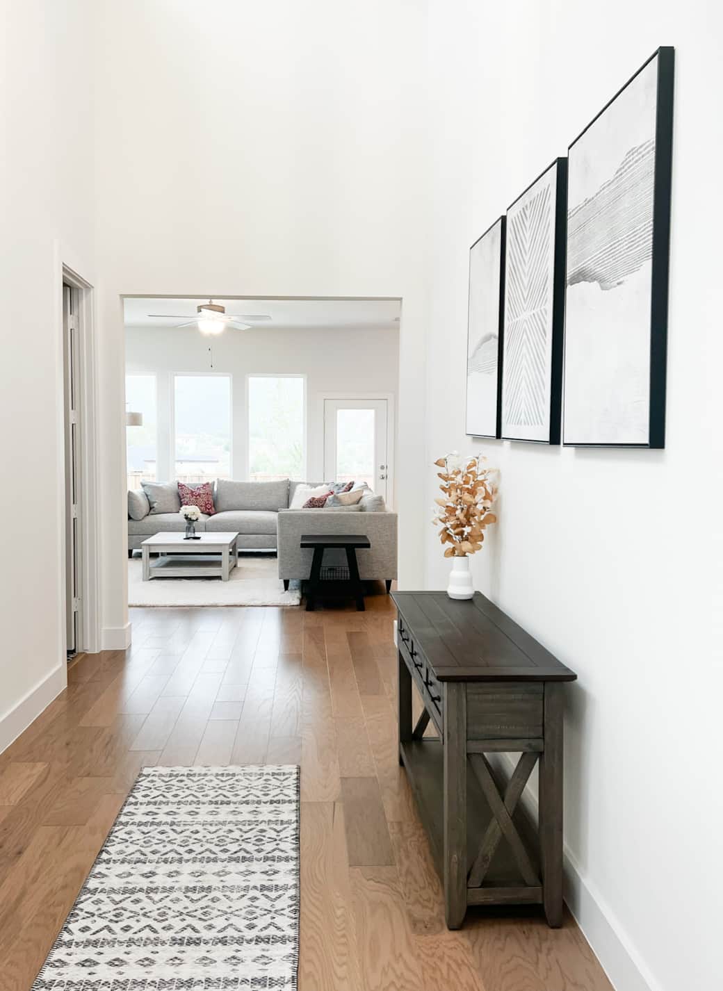 Fully Furnished Fully Furnished