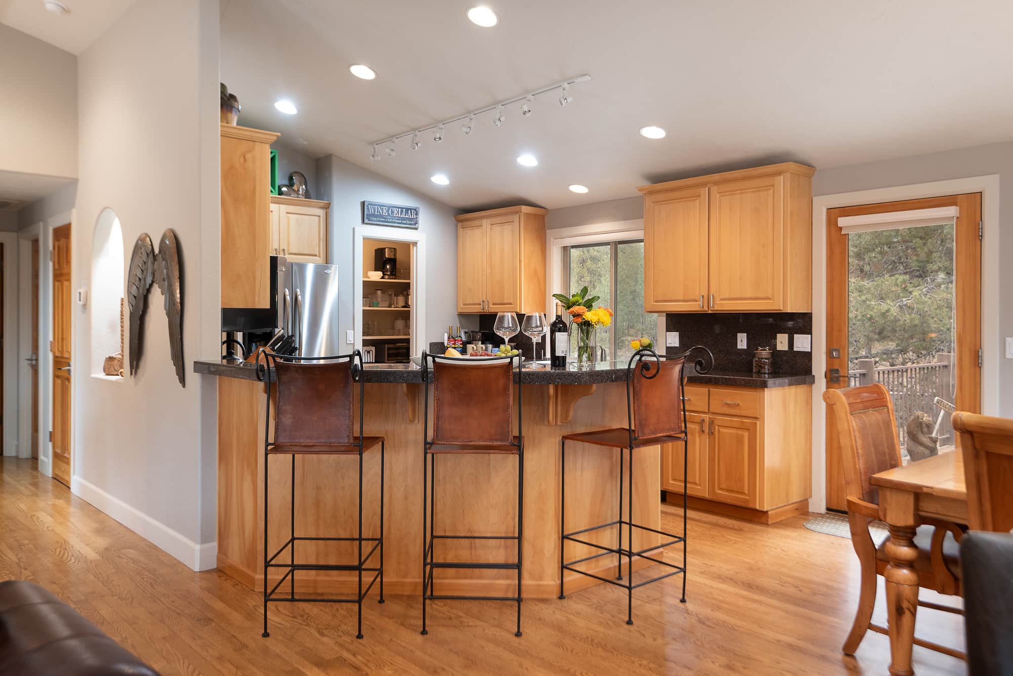 Everyone has a spot for evenings in cooking for happy hours with friends