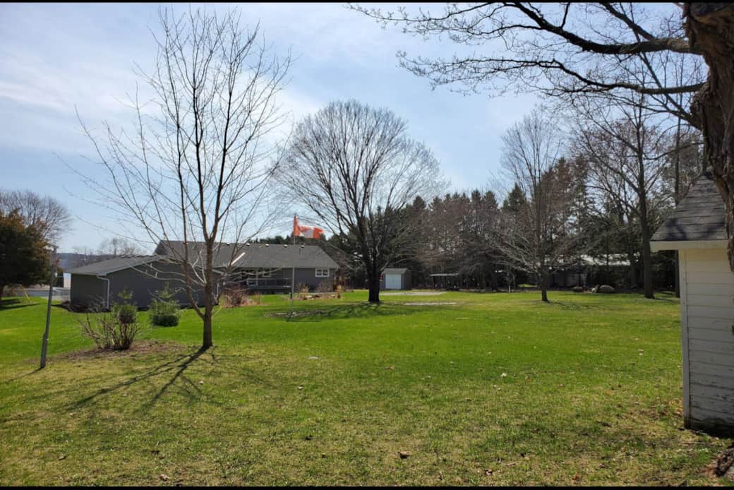Property front yard view Property front yard view
