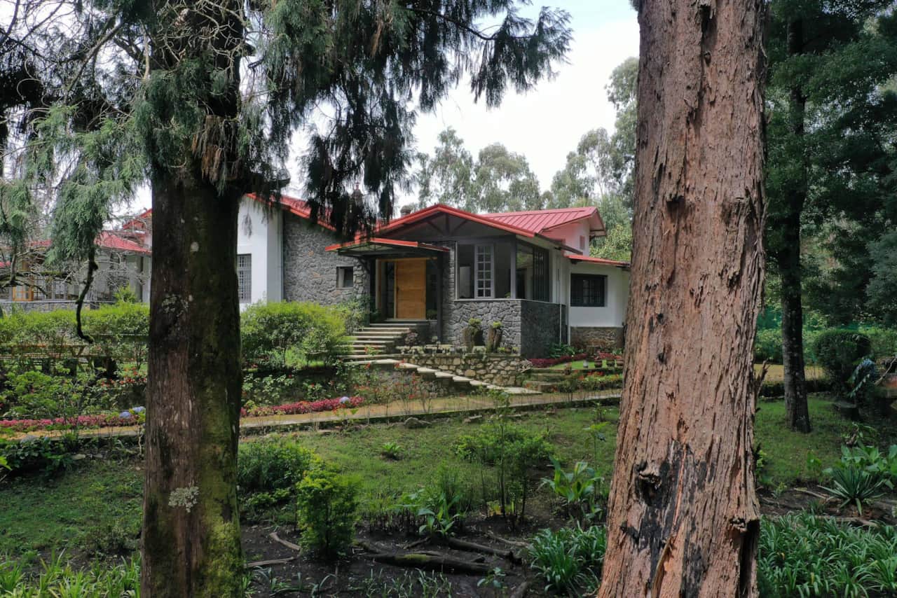 Exterior-facade-north garden-06
