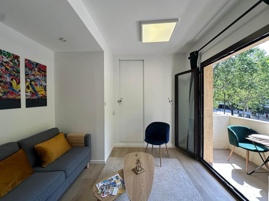 living room, terrace, sofa, TV, air conditioning, table