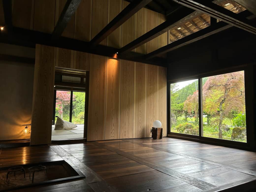 Lounge hall and guest room