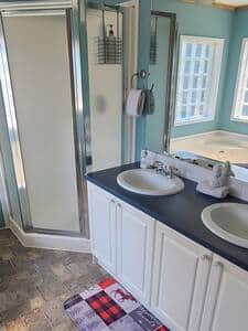 Master ensuite
