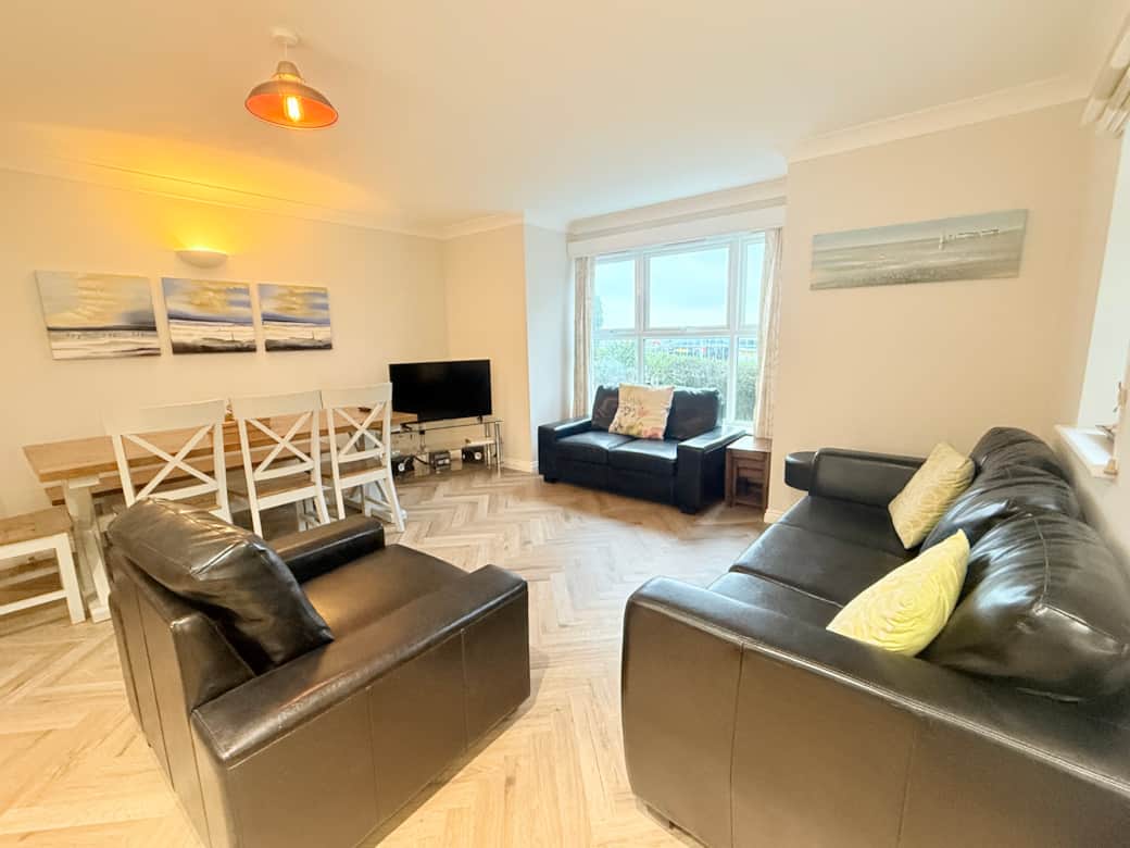 Living Area Living Area