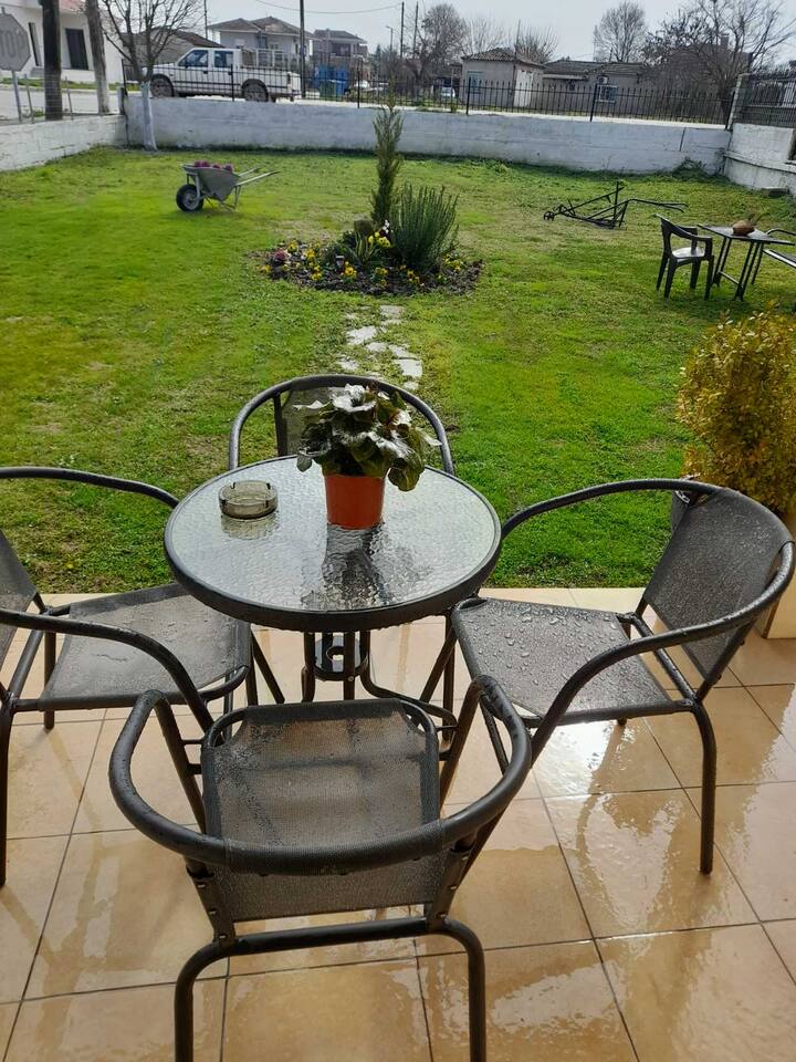Garden Paradise in Megalochori