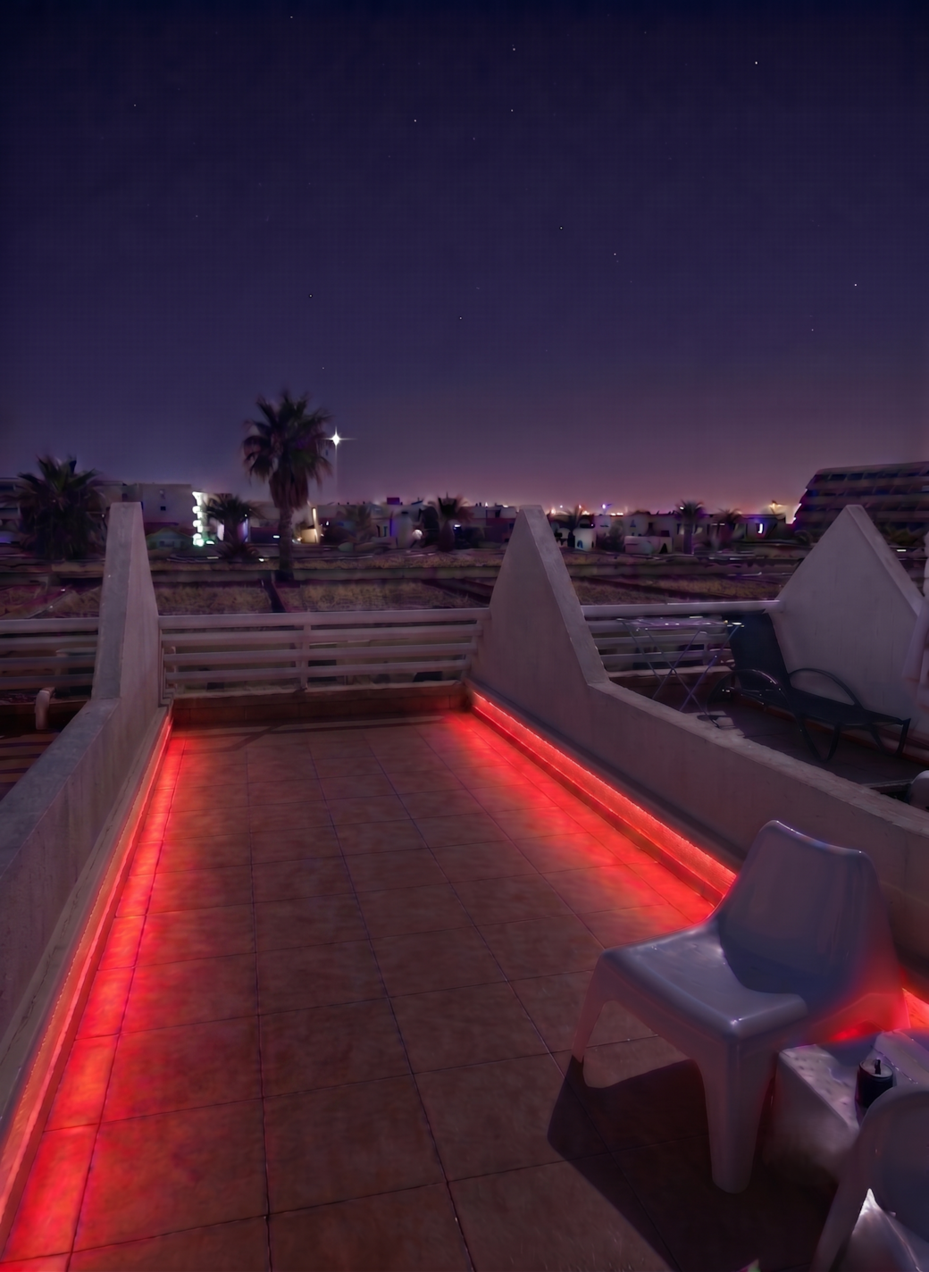 Terrasse at night