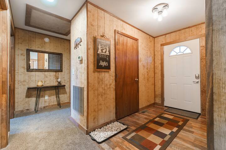 Step into a little slice of heaven in this cozy cabin.