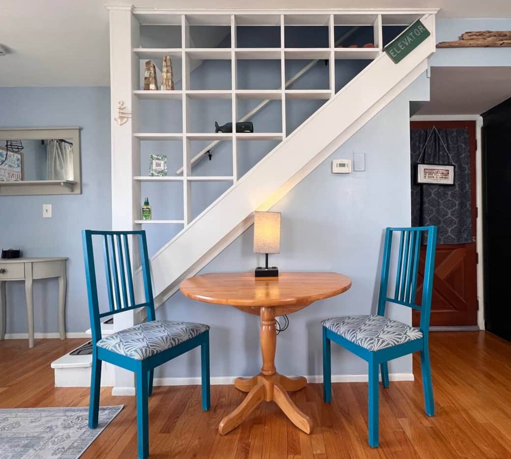 Dining area for 2 people