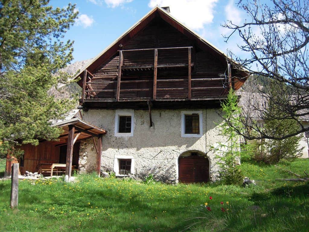 MAISON CARAIL