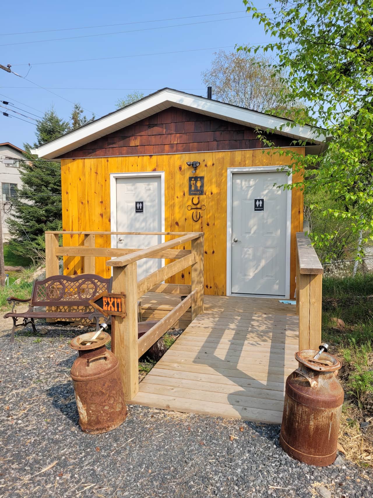 Shower house open in frost free months 