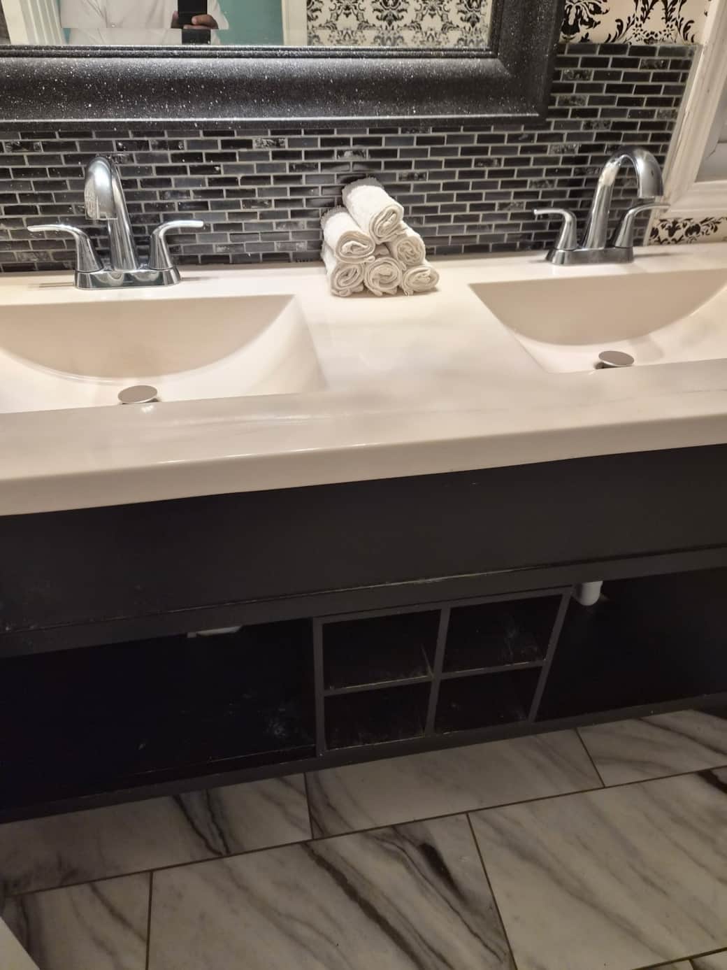 Master bathroom 