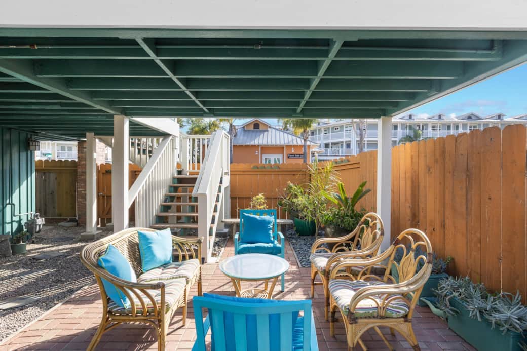 Private courtyard patio