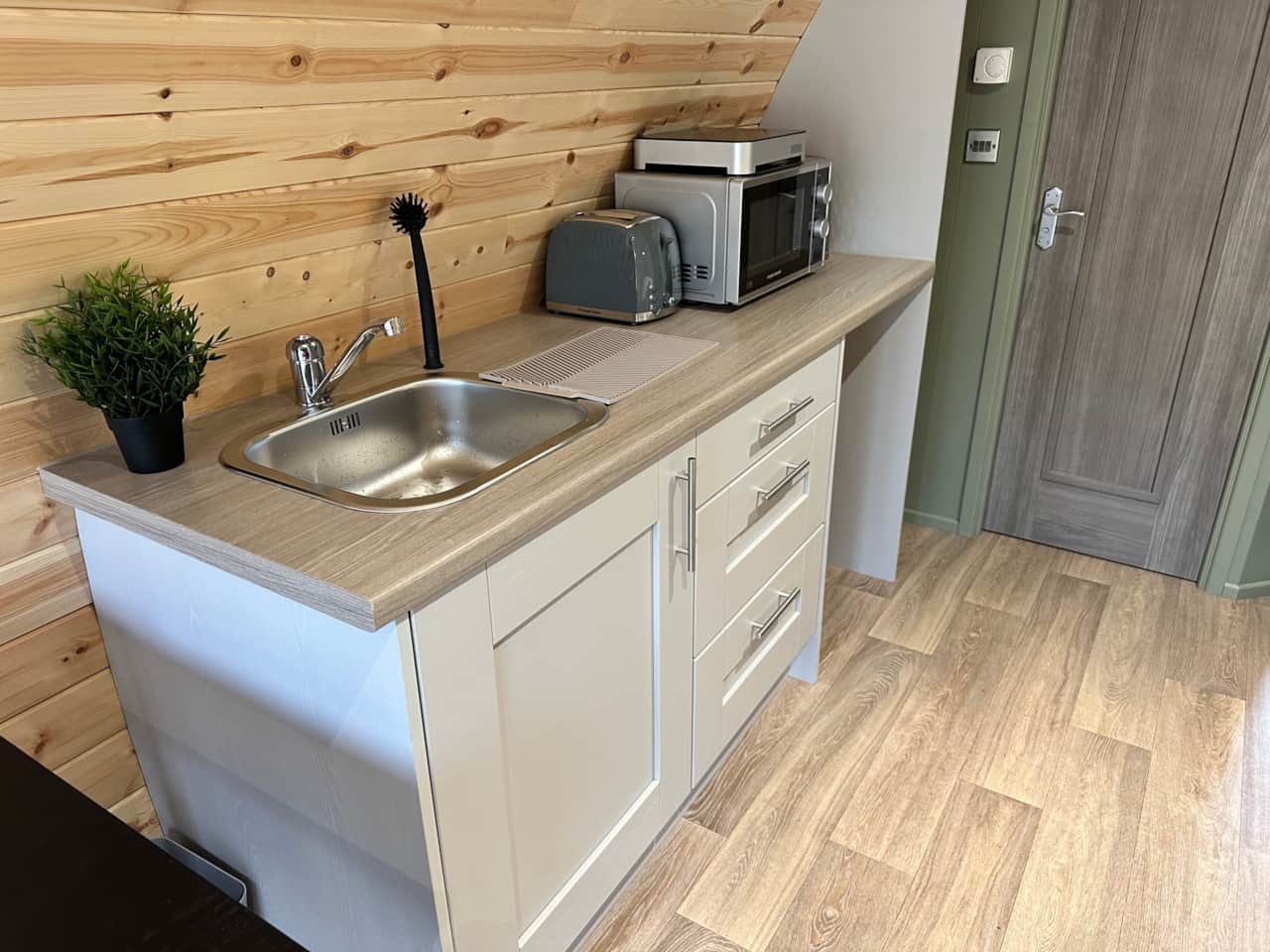 Kitchenette