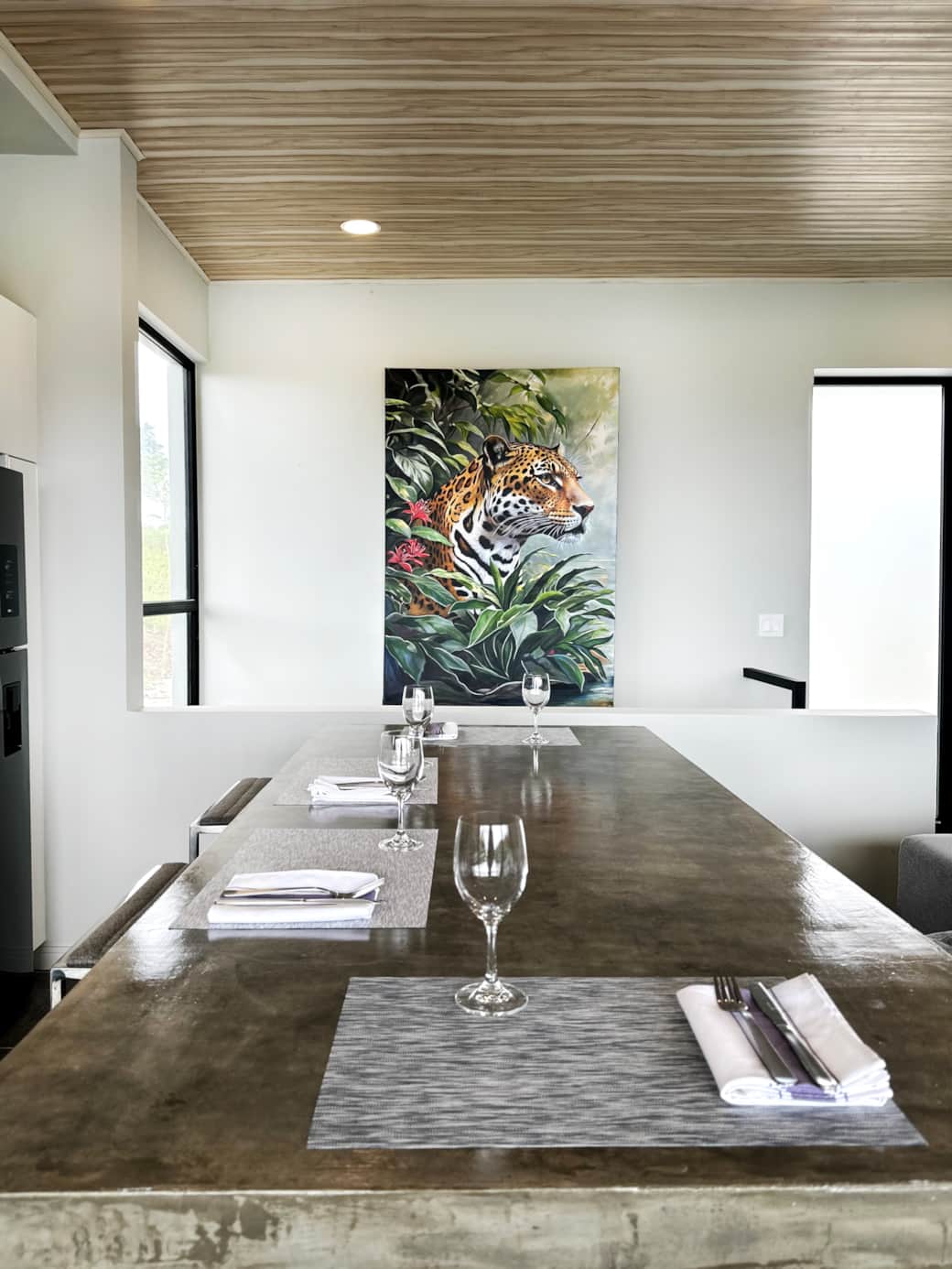 Dinning Area Dinning Area