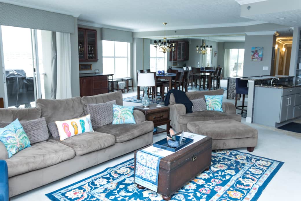 Living Area renteaglesperch.com 