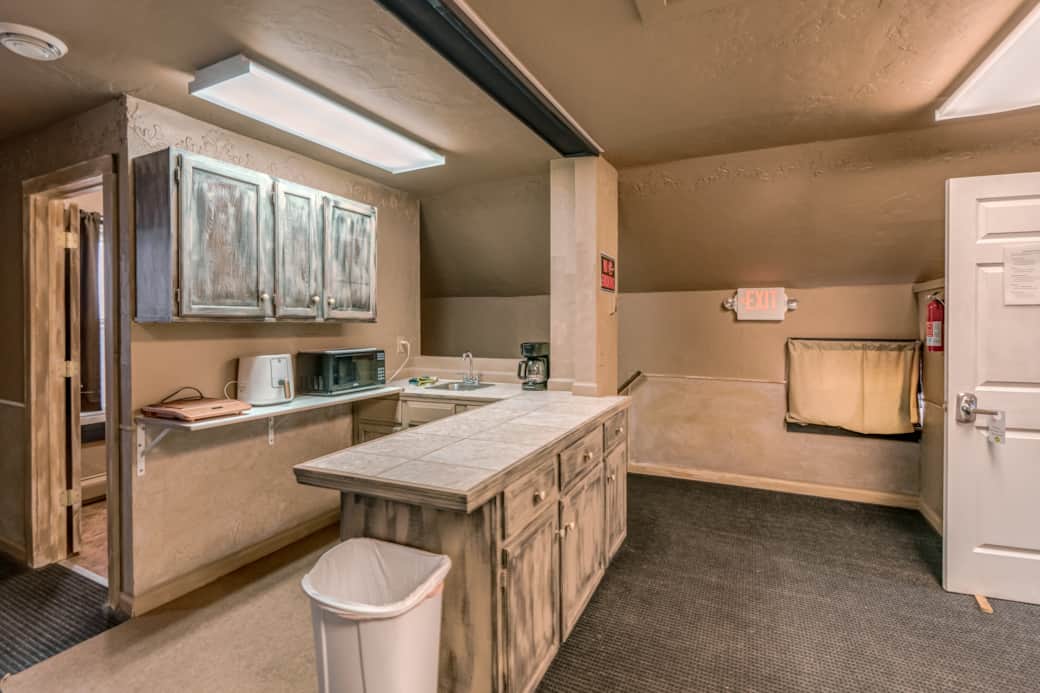 BrokenSpokeMotel 0106