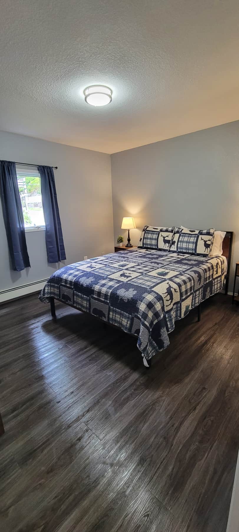 Queen Bedroom #2