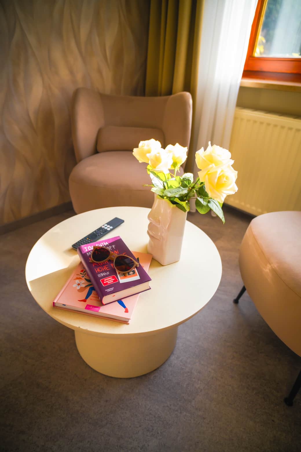 FÜNFER Wohnbereich 2 FÜNFER Wohnbereich 2