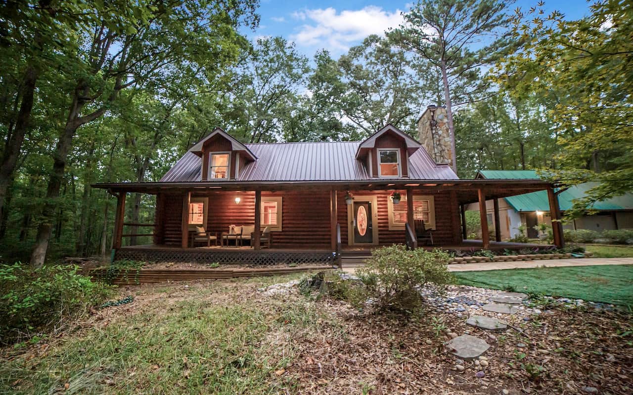 Cabin from the front yard