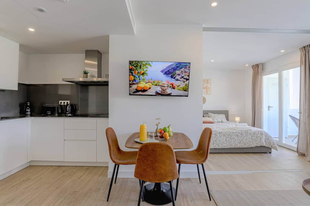 Open-plan dining perfect for meals or laptop work. Open-plan dining perfect for meals or laptop work.