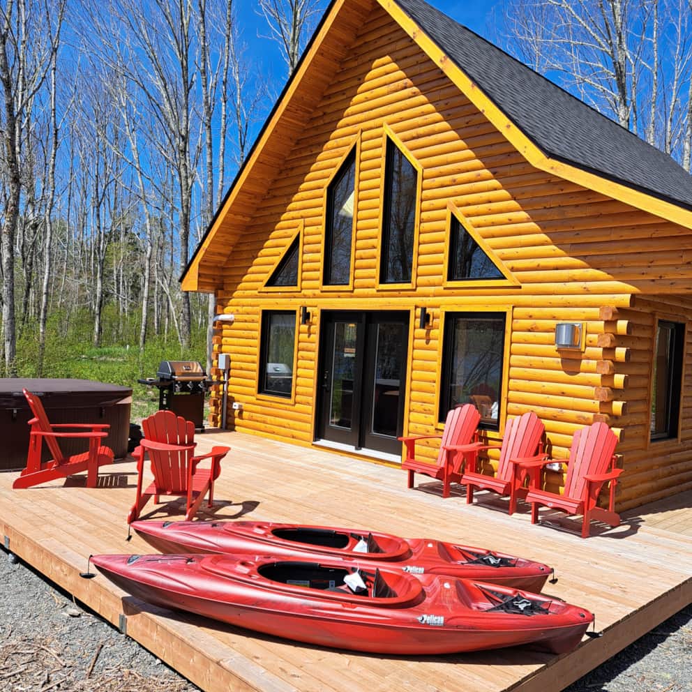 Islander Lodge Vacation Rental Log Cabin in Antigonish County