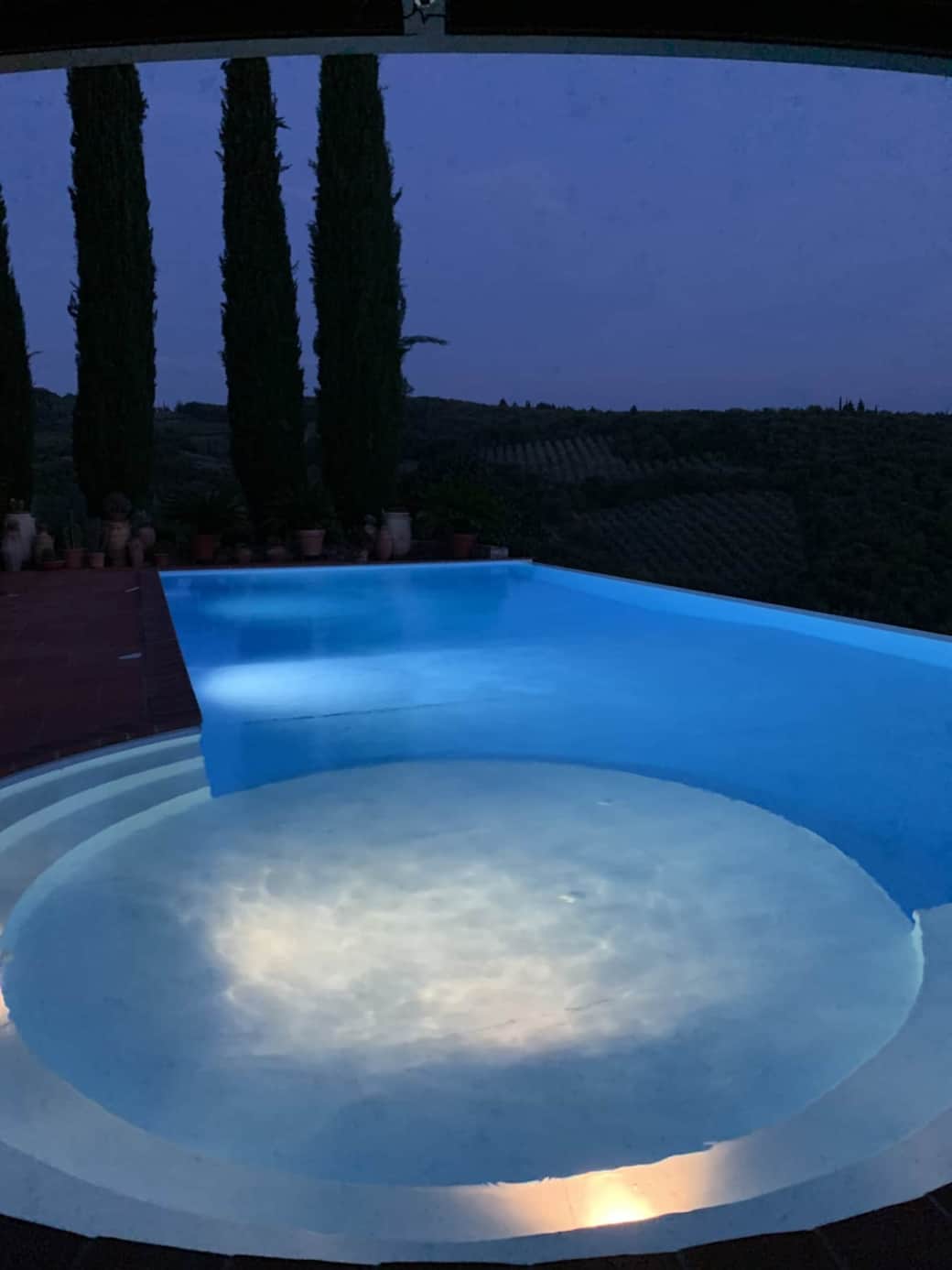 Piscina by night