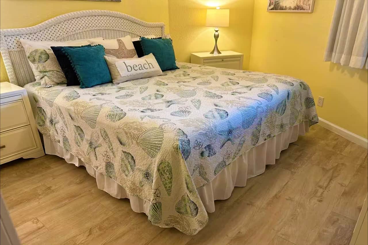 Perdido Sun Resort Unit 1012 Master Bedroom with King Bed