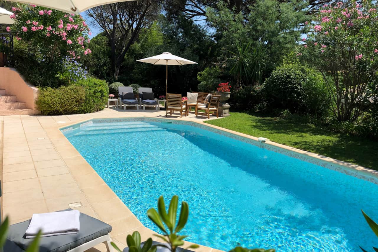 Terrasse und Pool
