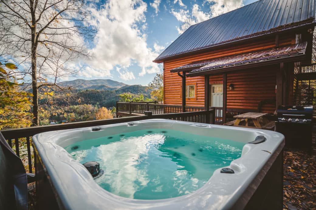 5 person hot tub