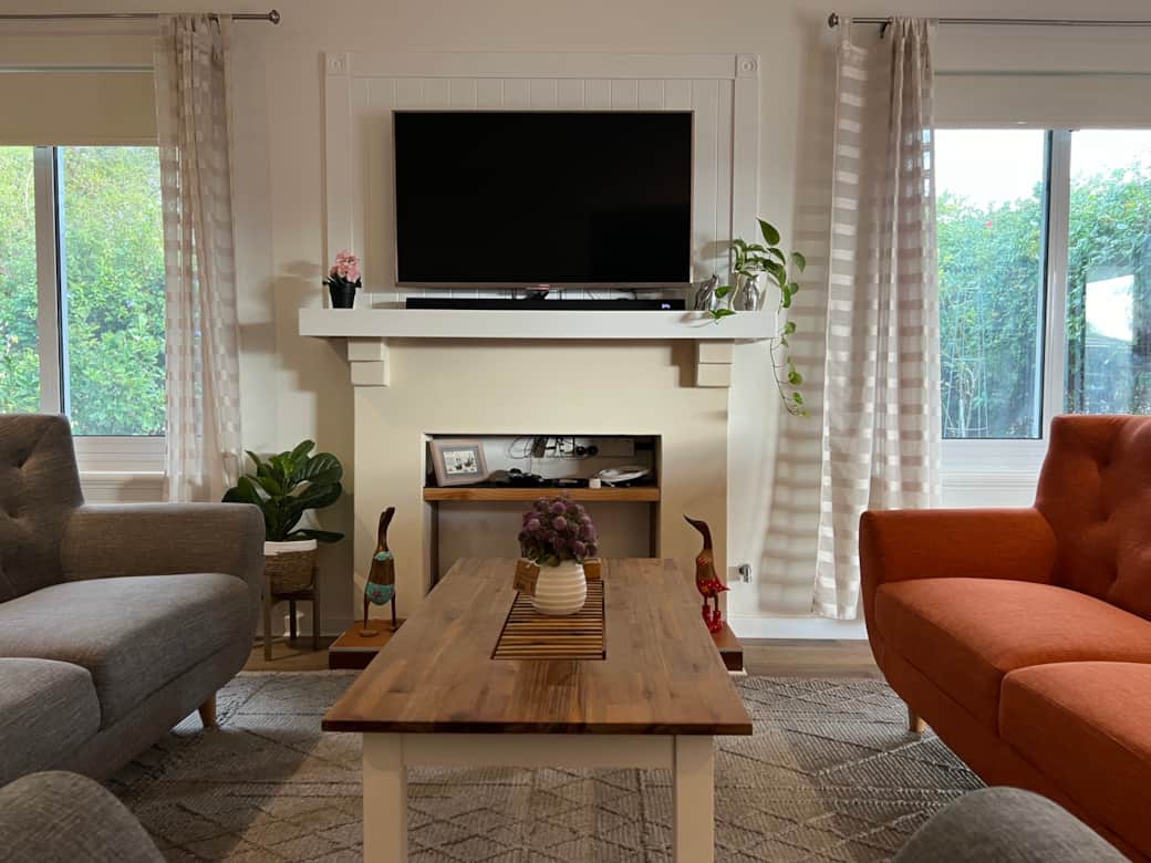 Ducks nest ocean retreat tv streaming entertainment unwind Ducks nest ocean retreat tv streaming entertainment unwind