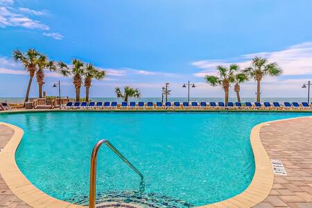 Large Oceanfront Saltwater Pool