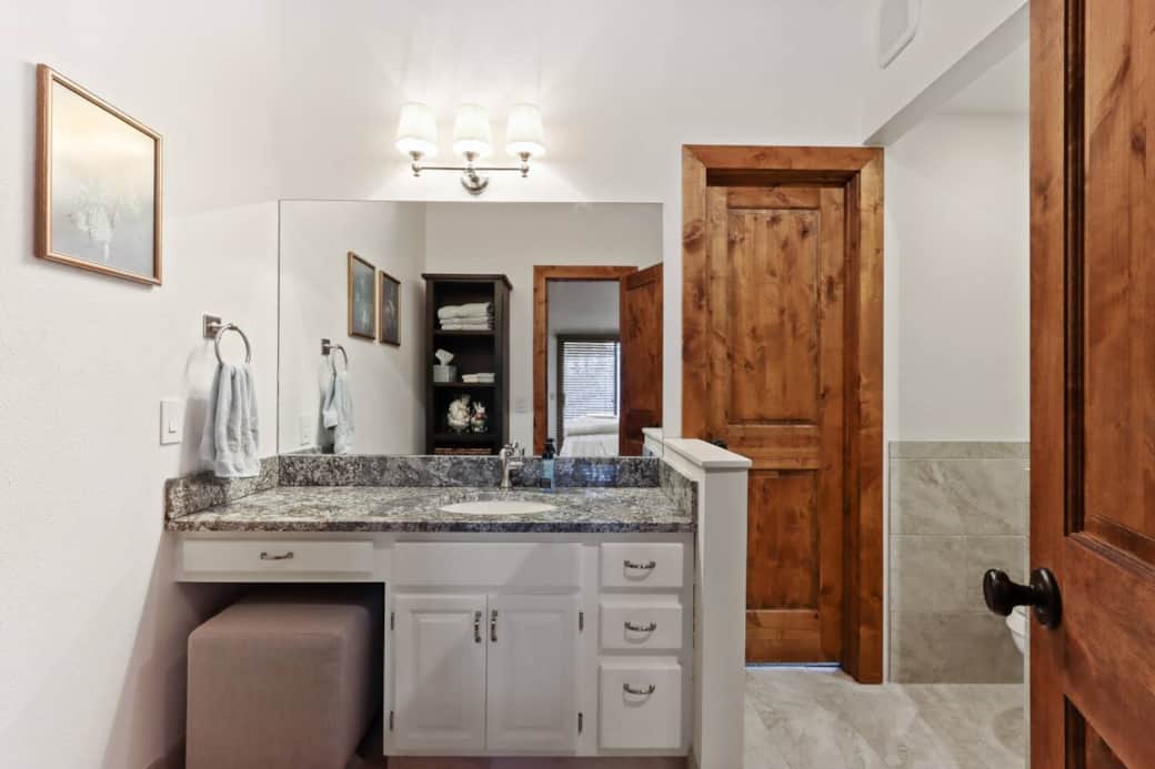 Bathroom off King bedroom