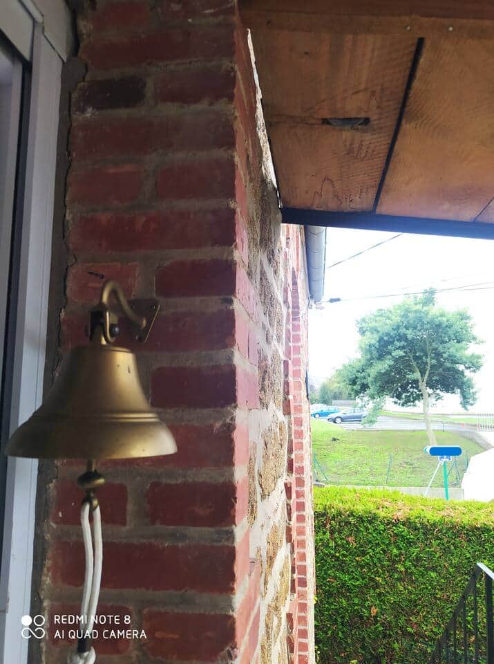 L'entrée du logement au 1er étage de la maison